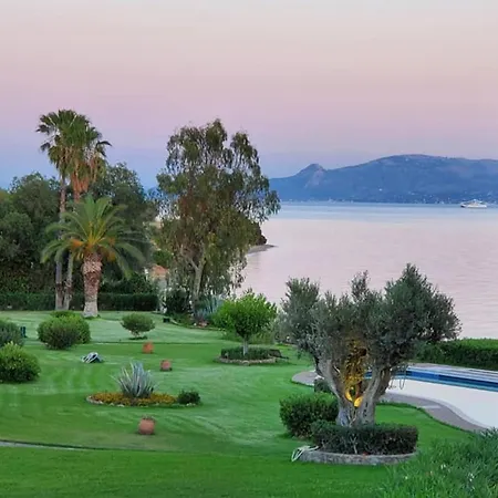 Architect Designed House With Pool And Private * Erétria