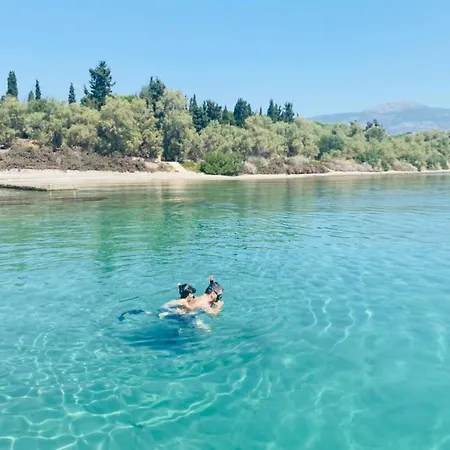 Villa Architect Designed House With Pool And Private