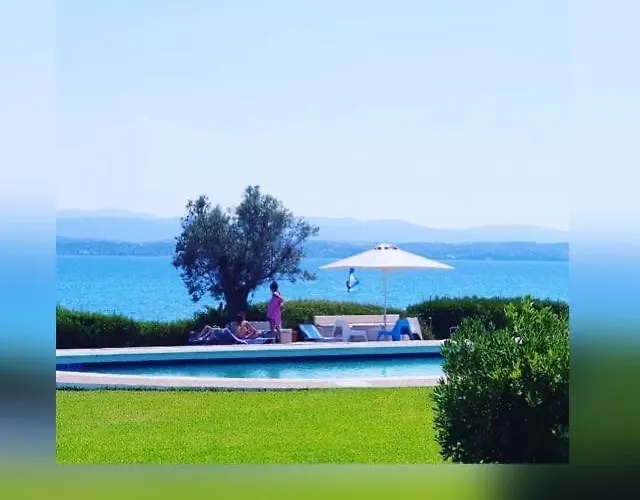 Architect Designed House With Pool And Private Villa