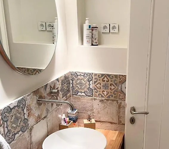 Villa Architect Designed House With Pool And Private